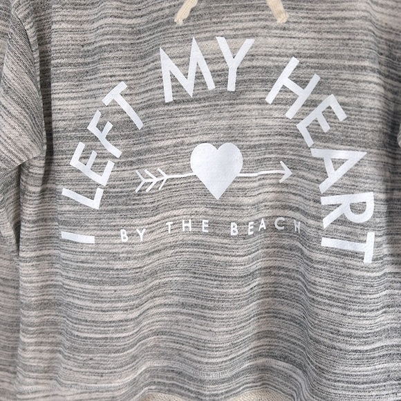 Wild Kiss NWOT Grey Heather Beach Graphics Hi Low Hemline Women’s Size L Hoodie - Picture 3 of 14